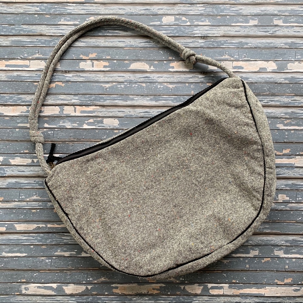 Carpetbags of America Woven Large Shoulder Bag